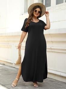 Vestido estilo camiseta unicolor bajo con abertura