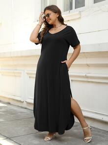 Vestido estilo camiseta unicolor bajo con abertura