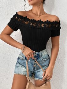 SHEIN Privé 一字肩凸花蕾絲貼花T恤 - 黑色 - 查看 4