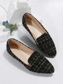 2025 秋季加大码 35-45 黑色亮线尖头平底一脚蹬休闲乐福鞋，轻便舒适女士平底鞋