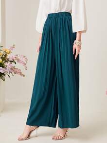 Modelyn Solid Pleated Wide Leg Trousers - Teal Blue - View 3