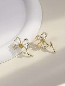 2pcs Rhinestone Decor Flower Design Stud Earrings - Multicolor - View 1
