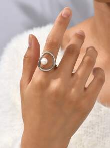 1 件时尚优雅的女士几何珍珠戒指，适合母亲节、情人节、春夏的户外珠宝 - 彩色 - 查看 1