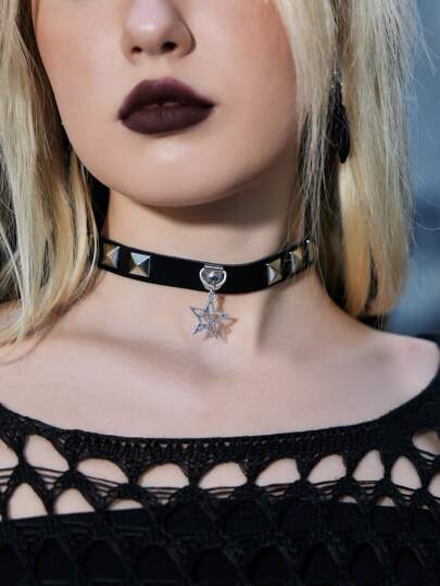 Grunge Punk Halsband mit Stern Anhänger, Nieten Dekor,