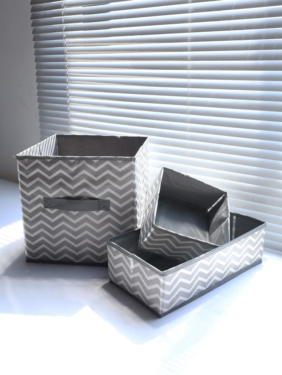 1pc Non-woven Fabric Clothes Storage Bag, Modernist Chevron Pattern Foldable Comforter Storage Bag For Bedroom - Grey - View 1