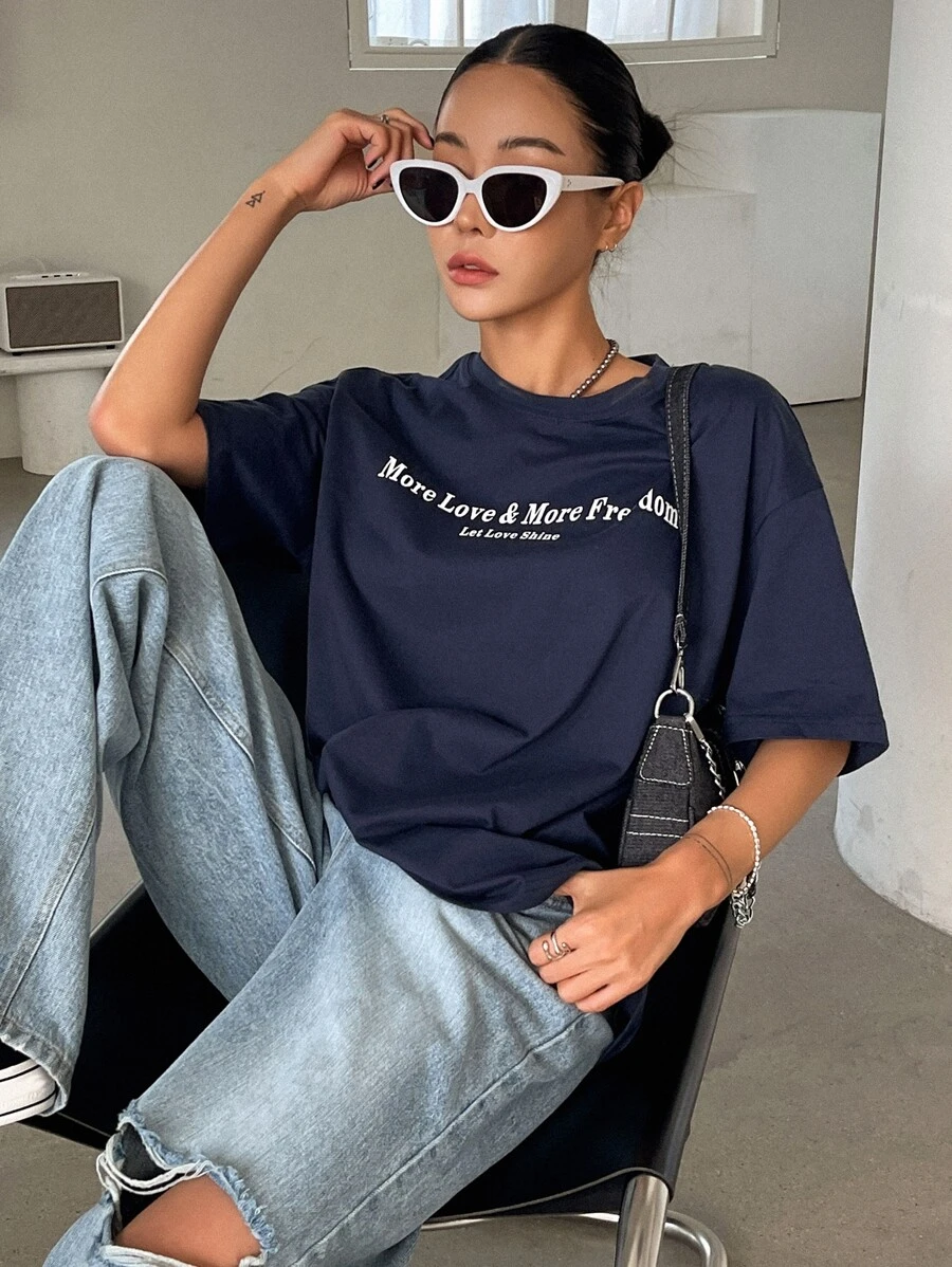 DAZY Slogan Graphic Drop Shoulder Tee - Navy Blue - View 1