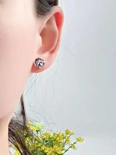 Rhinestone Heart Decor Stud Earrings