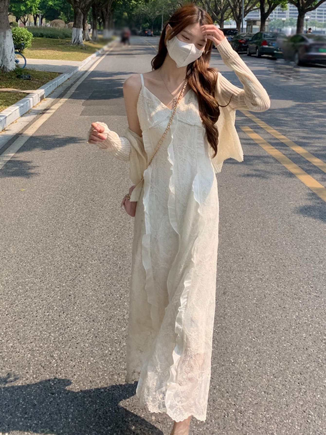 Vestido de tirantes unicolor ribete con fruncido de espalda con abertura con encaje - Albaricoque - Ver 1