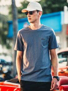 Hombres Camiseta con diseño de parche - Azul Marino - Ver 1