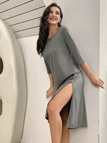 露背交叉高衩睡裙