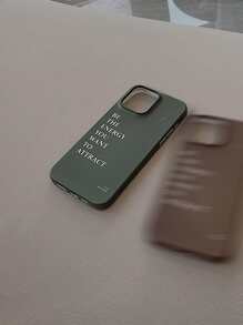 Funda de teléfono con gráfico de letra de manzana verde compatible con iPhone15/15Plus/15Pro/15Promax, resistente al agua, a los golpes y a los arañazos - Multicolor - Ver 3