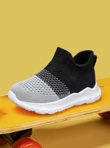 男孩透氣一腳蹬跑鞋運動型戶外運動鞋