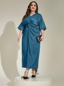 Modelyn 大碼前扭結蝙蝠袖緞面洋裝 - 霧霾藍 - 查看 7