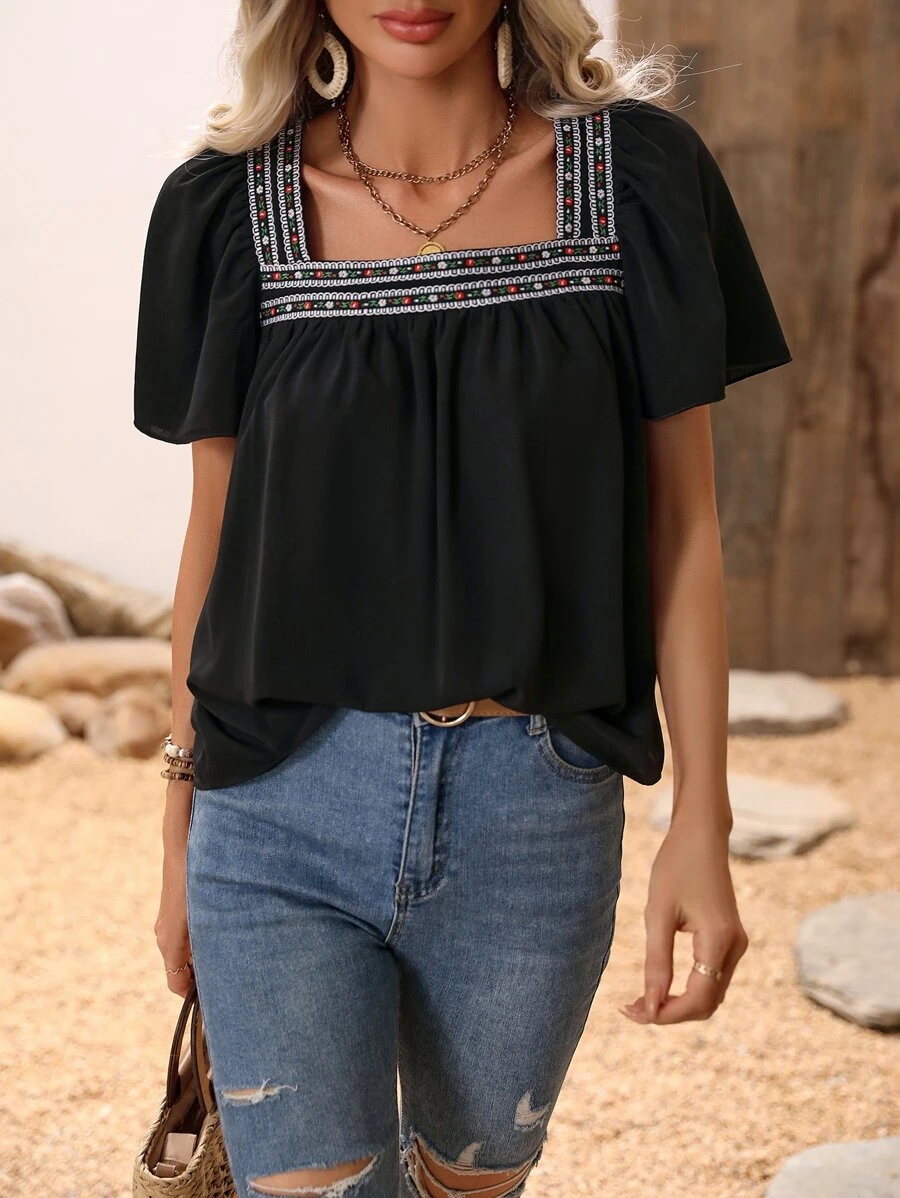 SHEIN LUNE 幾何織帶方領泡泡袖襯衫 - 黑色 - 查看 1