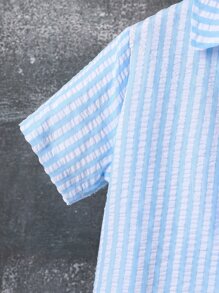 SHEIN Chemisette À Rayures Pour Garçonnet Avec Poches Et Short Assorti Mais Sans Tee-shirt