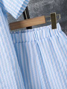 SHEIN Chemisette À Rayures Pour Garçonnet Avec Poches Et Short Assorti Mais Sans Tee-shirt