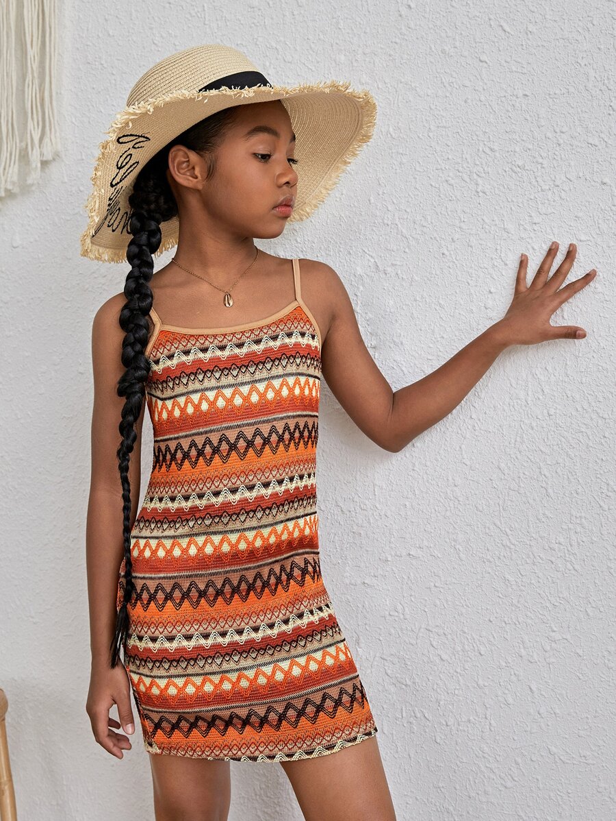 SHEIN Vestido de tirantes no ajustables de punto con ajuste ceñido y diseño geométrico casual de vacaciones para niña preadolescente - Multicolor - Ver 1
