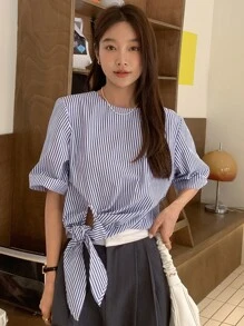 DAZY 豎條紋下擺打結襯衫 - 藍白色 - 查看 3