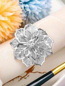 1pc Plastic Napkin Ring, Creative Flower Shaped Napkin Ring Holder For Kitchen Dining Table - Silver - View 5