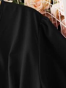 SHEIN LUNE 大碼交疊領荷葉邊繫腰帶連衣裙 - 黑色 - 查看 4