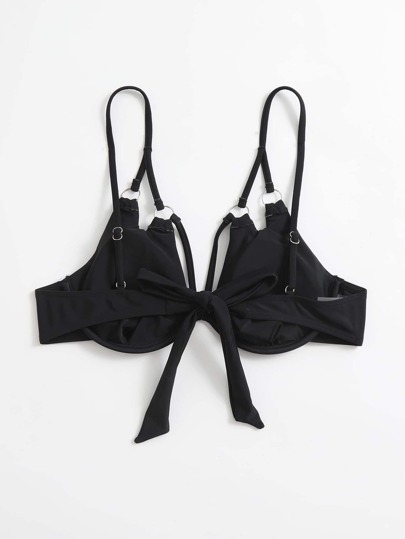Bikini con top y arnés anillado de verano con aros en la Top