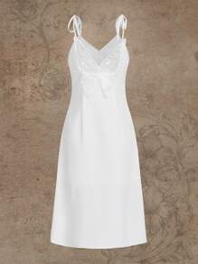 ROMWE Fairycore Vestido de tirantes con parche de mariposa de hombros con cordón - Blanco - Ver 1