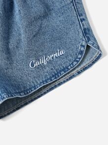 SHEIN EZwear 字母刺繡彈性腰帶牛仔短褲 - 中等水洗藍 - 查看 5