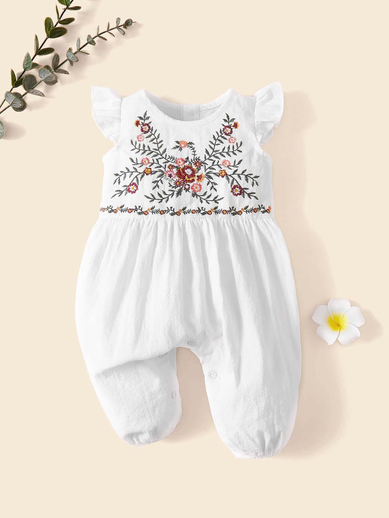 SHEIN Baby 1pc Floral Embroidery Ruffle Trim Jumpsuit - White - View 1