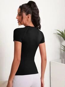 Easithlete Solid Raglan Sleeve Sports Tee Fitted Shirt Compression Shirt Gym Women Shirts - Black - View 2