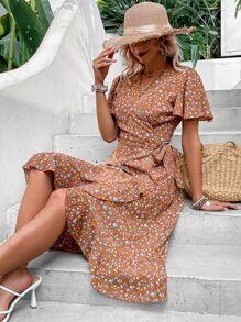 SHEIN VCAY Vestido con estampado floral de manga mariposa ribete con fruncido cruzado con nudo lateral - Color caoba - Ver 6