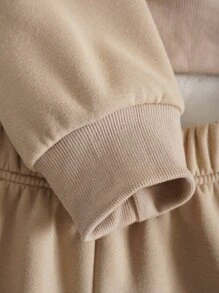 SHEIN EZwear 字母圖案拉鏈開襟落肩袖抽繩加絨內裏連帽衫和短褲 - 卡其色 - 查看 4