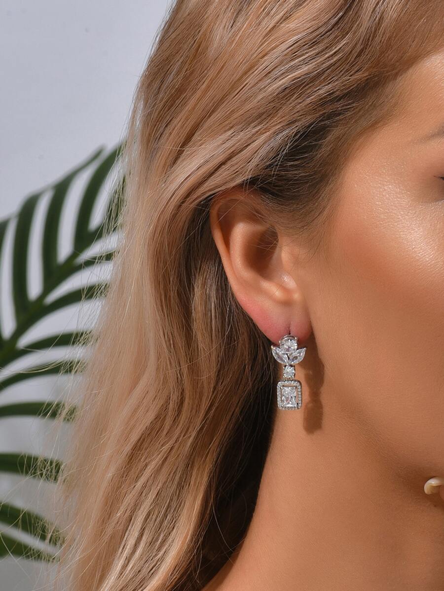 方晶鋯石裝飾耳墜 - 銀色 - 查看 1