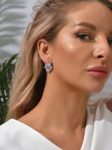 اقراط مسماري مكعب زركونيا زخرفة