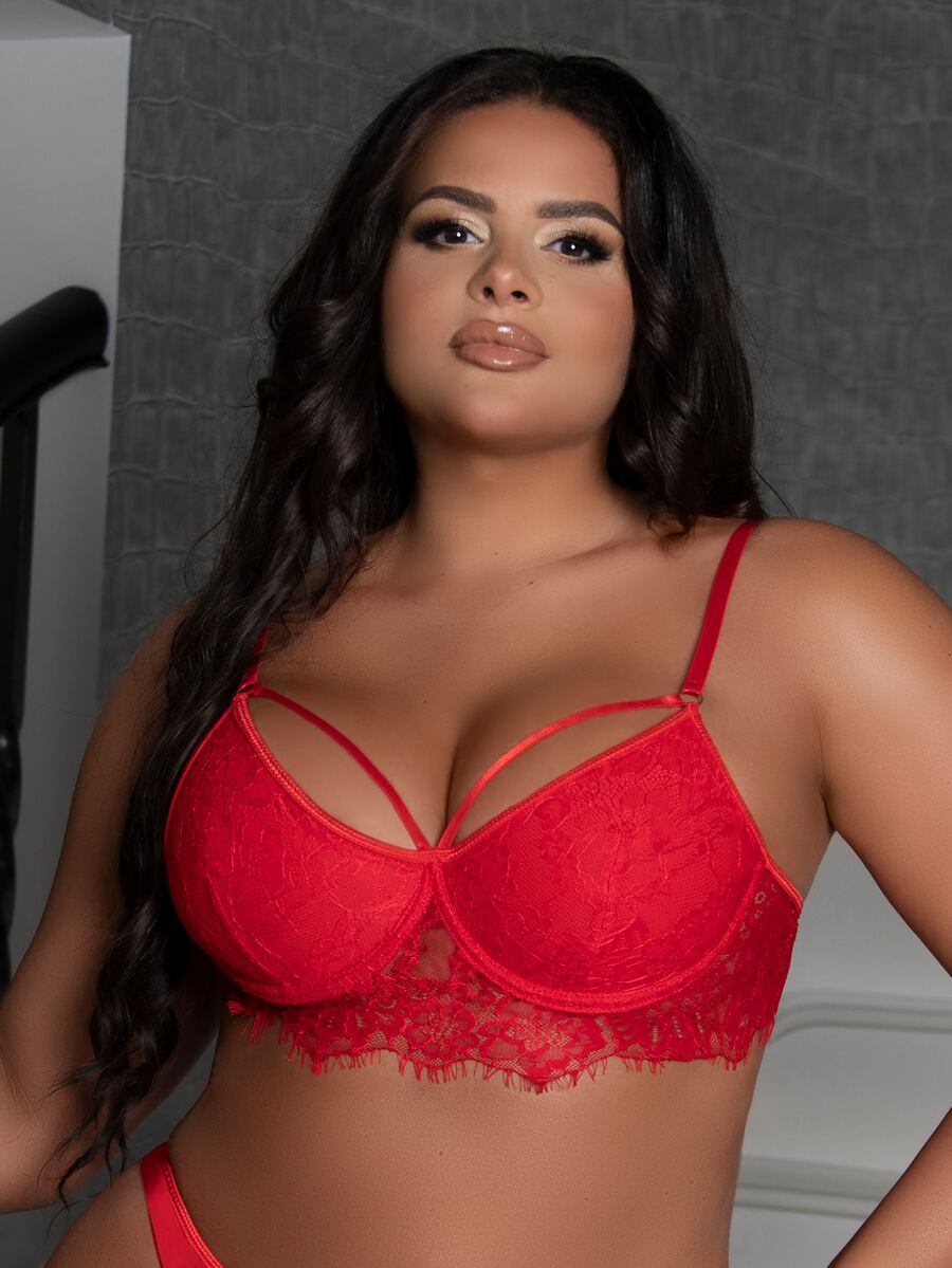 Plus Floral Lace Harness Underwire Bra - Red - View 1