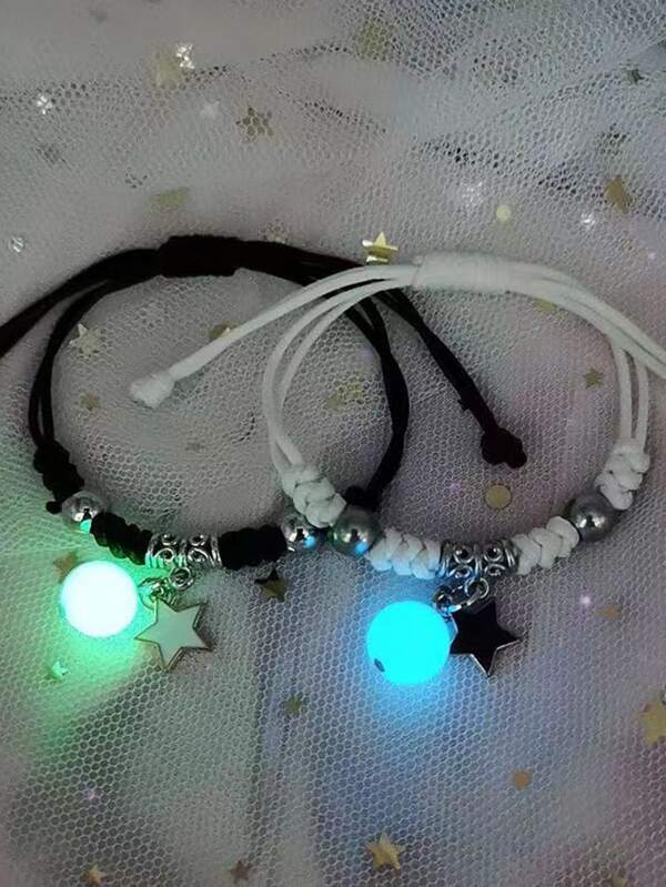 سوار يضئ في الظلام خرز و بتعليقة نجم 2 قطع