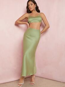 SHEIN BAE Solid Crop Cami Top & Mermaid Hem Skirt Set