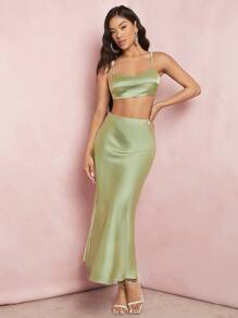 SHEIN BAE Solid Crop Cami Top & Mermaid Hem Skirt Set