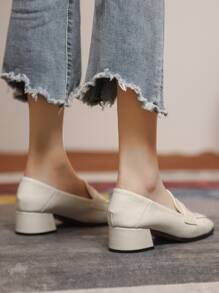 優雅樂福鞋適用於女士針腳細節方頭粗跟淺口皮鞋 - 米色 - 查看 2