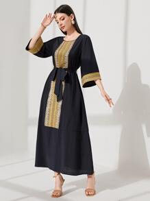 Seusyu Contrast Panel Belted Dress