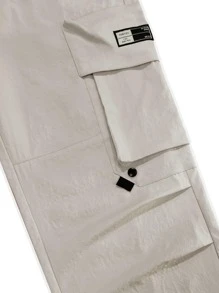 Manfinity Roghcode 男士鬆身cargo褲,可調節束口腰帶,字母補丁和實用口袋 - 杏色 - 查看 7