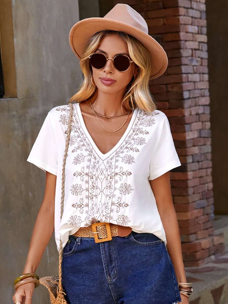 SHEIN LUNE Camiseta con estampado floral de cuello V - Blanco - Ver 1