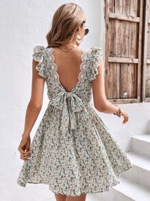 SHEIN Frenchy 碎花蕾絲拼接後背繫帶荷葉邊連衣裙 - 綠色 - 查看 1