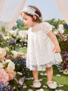 SHEIN Glamorique Kids Baby Girl's Summer White Lace Mesh Flower Bubble Sleeve Dress For Formal Occasions - White - View 7