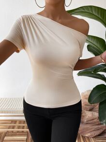 SHEIN Privé 素色不對稱領側收褶T恤 - 米色 - 查看 5