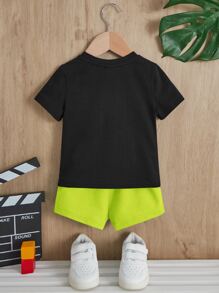 SHEIN Baby Jungen T-Shirt mit Gamepad und Slogan Grafik & Shorts