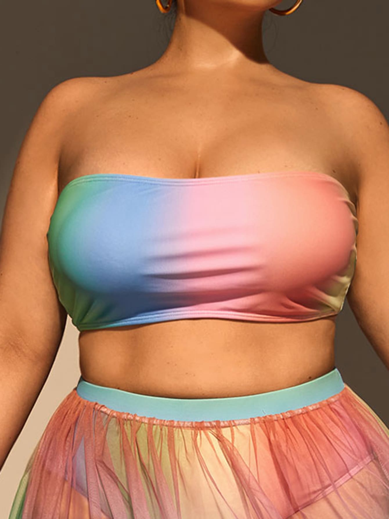 Top de bikini bandeau de talla grande efecto degradado, para vacaciones de verano en la playa - Multicolor - Ver 1