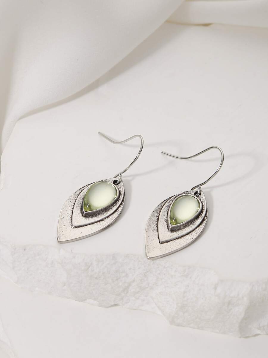 Bead Inlaid Antique Metal Carving Pattern Stud Earrings - Multicolor - View 1