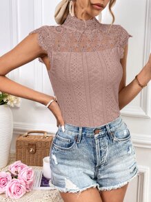 SHEIN Privé Áo thun nữ Nút Tương phản ren Tranh thêu màu trơn Giải trí - Bụi hồng - Xem 3
