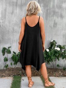 SHEIN LUNE 大碼素色手帕下擺吊帶洋裝 - 黑色 - 查看 2