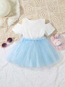 Baby Cartoon Rabbit Print Cold Shoulder Mesh Hem Dress - Blue and White - View 2